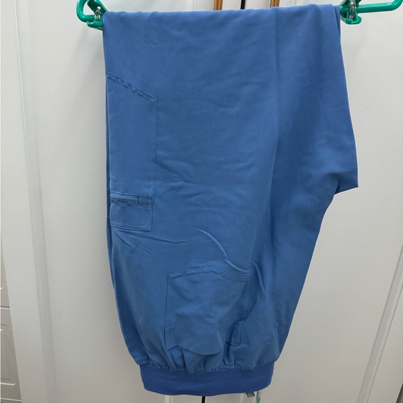 Ceil blue uniforms world Avant set scrub pants 
Size XXL - Picture 1 of 7